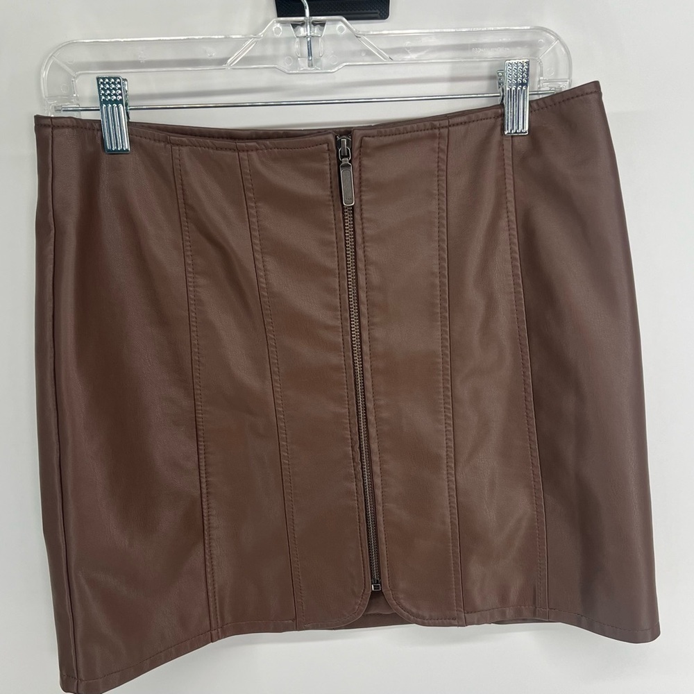 Free People Layla Vegan Faux Leather Mini Skirt Brown Brownstone Zipper 8 Eight - Picture 3 of 10